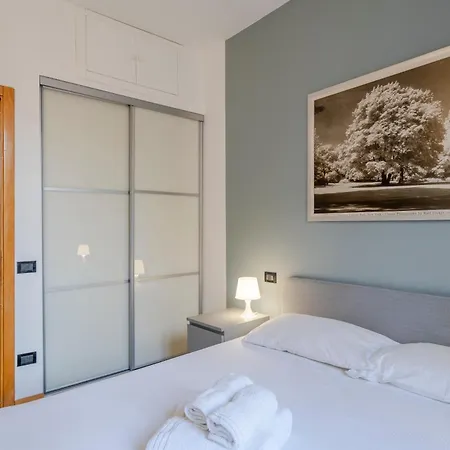 Easylife - Classic And Comfy Porta Romana Flat بيت ريفي