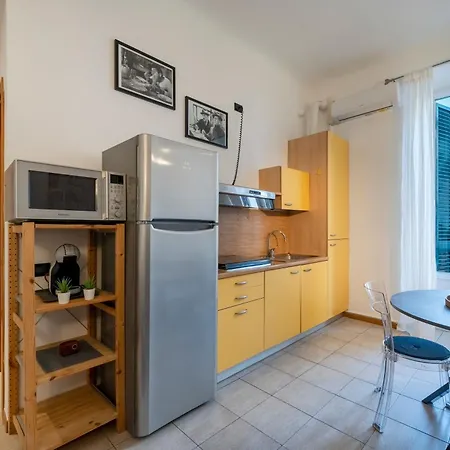 Easylife - Classic And Comfy Porta Romana Flat بيت ريفي *